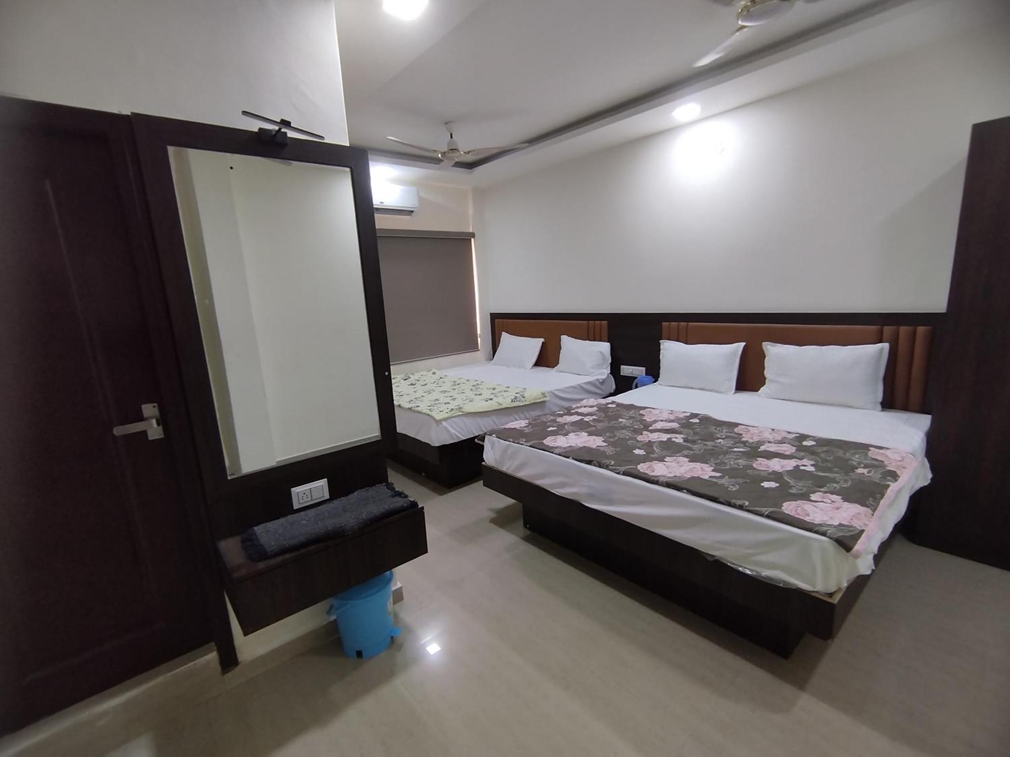 Hotel Heritage Palace Бхудж Экстерьер фото